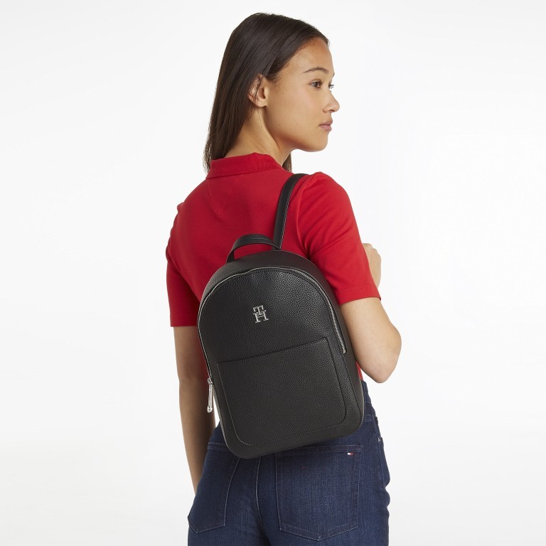 Rucksack Emblem Backpack Black, Farbe: schwarz, Marke: Tommy Hilfiger, EAN: 8720642477764, Abmessungen in cm: 23x32x11, Bild 3 von 5