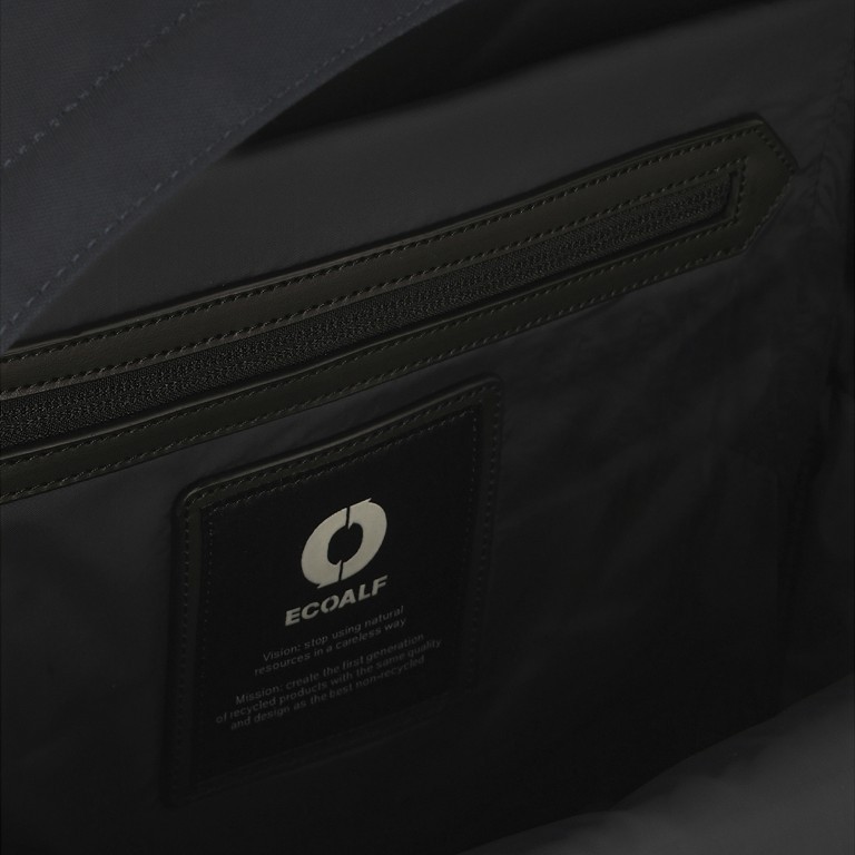 Rucksack Basil Midnight Navy, Farbe: blau/petrol, Marke: Ecoalf, EAN: 8445336466472, Abmessungen in cm: 28.5x41x15, Bild 4 von 5