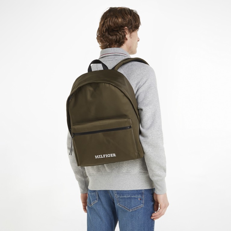 Rucksack Monotype Dome Backpack Army Green, Farbe: taupe/khaki, Marke: Tommy Hilfiger, EAN: 8720645299813, Abmessungen in cm: 30x46x15, Bild 3 von 4