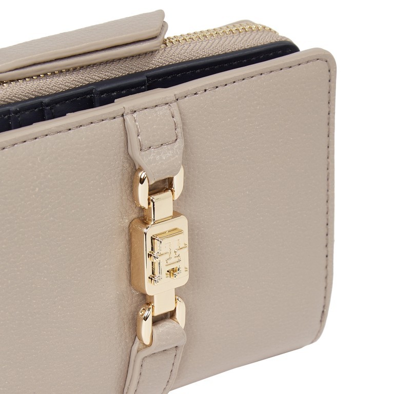 Geldbörse Feminine Slim Wallet Zip Around Smooth Taupe, Farbe: taupe/khaki, Marke: Tommy Hilfiger, EAN: 8720645814283, Abmessungen in cm: 12x9x2.5, Bild 4 von 4