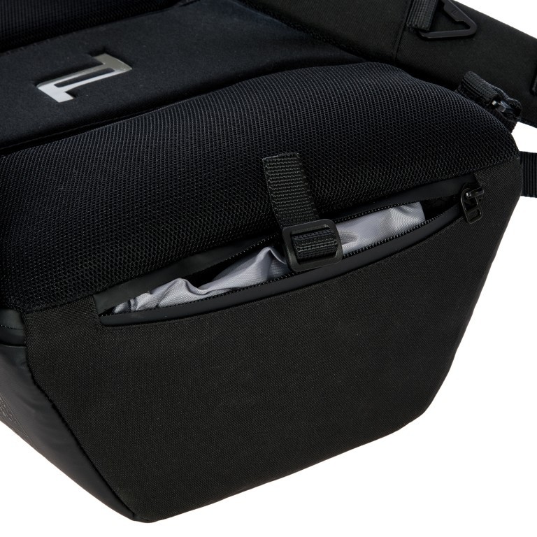 Freizeitrucksack Urban Eco Backpack XS Black, Farbe: schwarz, Marke: Porsche Design, EAN: 4056487017471, Abmessungen in cm: 27x40x14, Bild 8 von 14