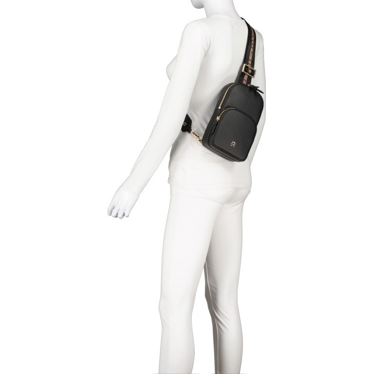 Umhängetasche Zita Sling Black Coloured, Farbe: schwarz, Marke: AIGNER, EAN: 4055539552731, Abmessungen in cm: 14x23x6, Bild 3 von 7