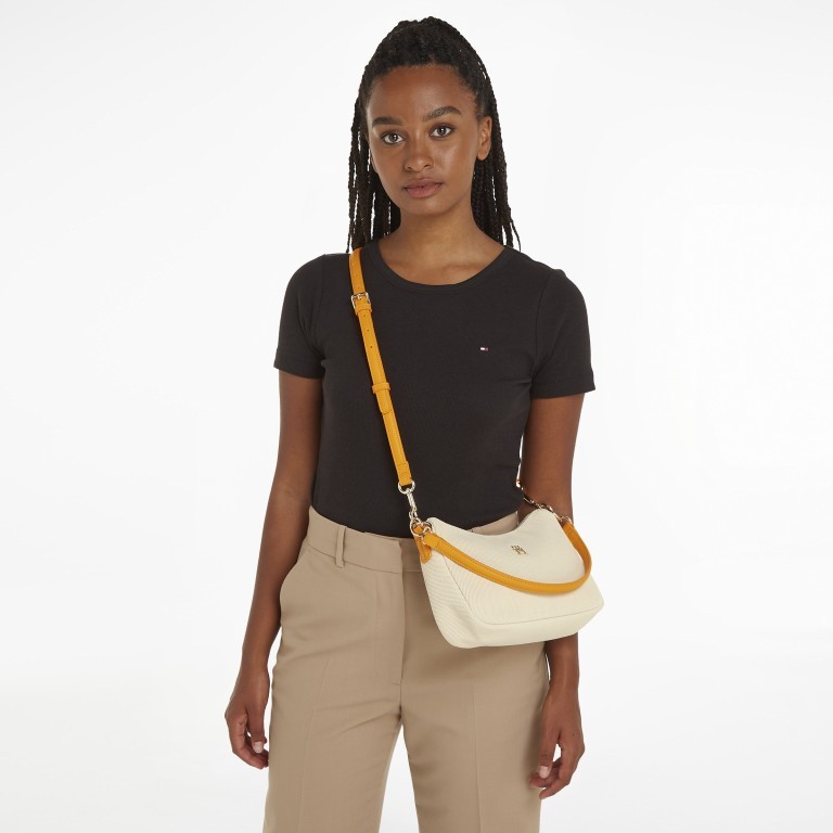 Umhängetasche Poppy Canvas Shoulder Bag Rich Ochre Natural Canvas, Farbe: beige, Marke: Tommy Hilfiger, EAN: 8720646511938, Abmessungen in cm: 25.5x17x8.5, Bild 3 von 4