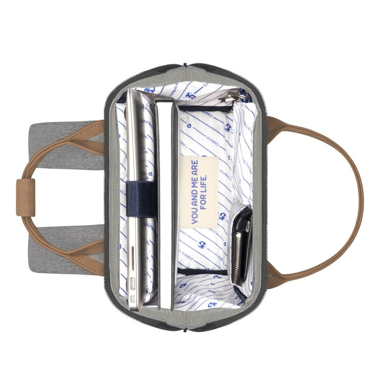 Rucksack Adventurer Small mit zwei auswechselbaren Vortaschen Hellgrau, Farbe: grau, Marke: Cabaia, EAN: 3701328303954, Abmessungen in cm: 23x32x13, Bild 8 von 10