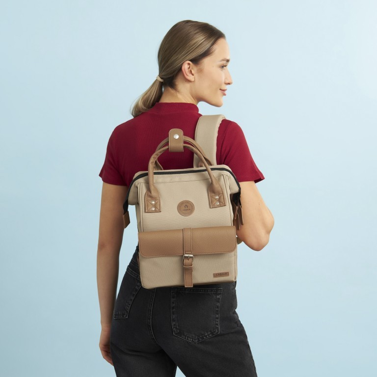 Rucksack Adventurer Small Kuala Lumpur mit zwei auswechselbaren Vortaschen Camel, Farbe: cognac, Marke: Cabaia, EAN: 3701328374121, Abmessungen in cm: 23x32x13, Bild 7 von 10