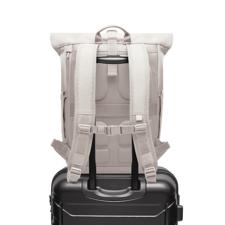 Rucksack Eco Series Allen Medium erweiterbar Sand, Farbe: beige, Marke: Johnny Urban, EAN: 4260641582723, Abmessungen in cm: 28.5x40.5x13, Bild 4 von 15