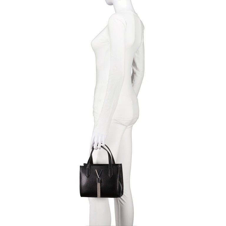 Handtasche Divina S Nero, Farbe: schwarz, Marke: Valentino Bags, EAN: 8054942440761, Abmessungen in cm: 20x16x11, Bild 4 von 7