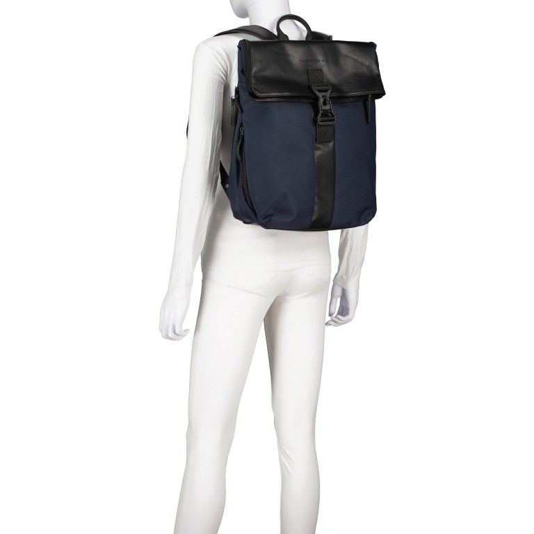 Rucksack Nylon & Wax Pull Up Trondheim Navy, Farbe: blau/petrol, Marke: The Chesterfield Brand, EAN: 8719241107790, Abmessungen in cm: 34x41x15, Bild 4 von 7