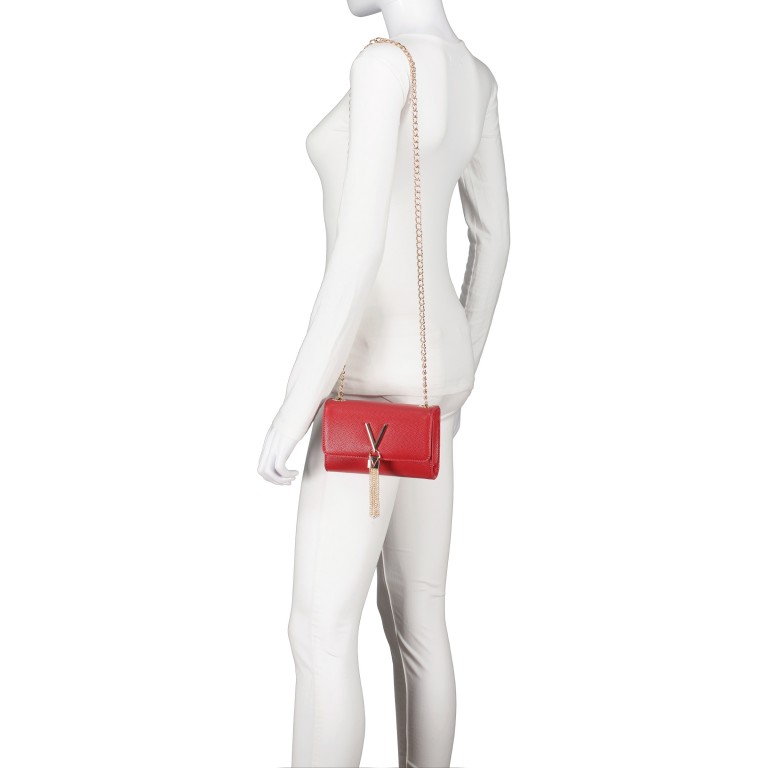 Umhängetasche Divina Rosso Scuro, Farbe: rot/weinrot, Marke: Valentino Bags, EAN: 8058043161754, Abmessungen in cm: 17.5x11.5x6, Bild 4 von 6