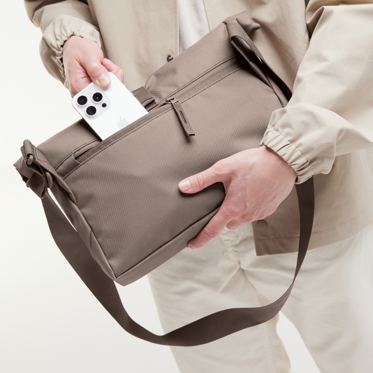 Kuriertasche Messenger Bag Monochrome Oyster, Farbe: taupe/khaki, Marke: Got Bag, EAN: 4260483887673, Abmessungen in cm: 38x19x8, Bild 9 von 9