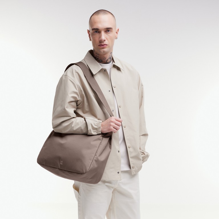 Beuteltasche Square Bag Large Monochrome Oyster, Farbe: taupe/khaki, Marke: Got Bag, EAN: 4260483889387, Abmessungen in cm: 36x25x15, Bild 6 von 7