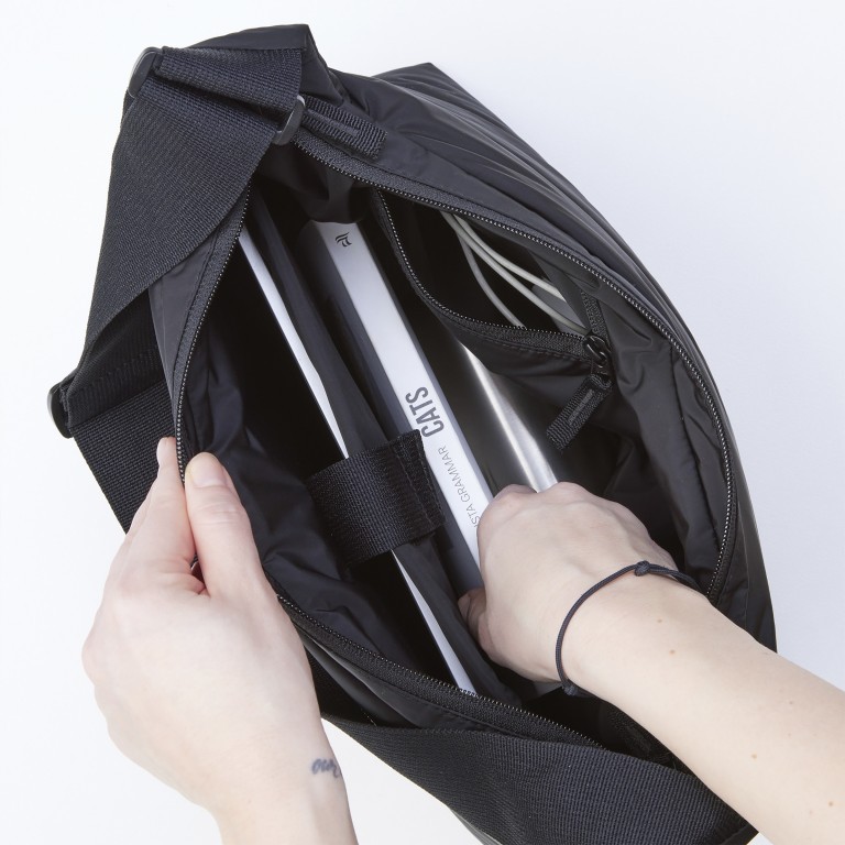 Beuteltasche Puffer Square Bag Large Monochrome Black, Farbe: schwarz, Marke: Got Bag, EAN: 4260483887499, Abmessungen in cm: 32x25x14, Bild 8 von 8