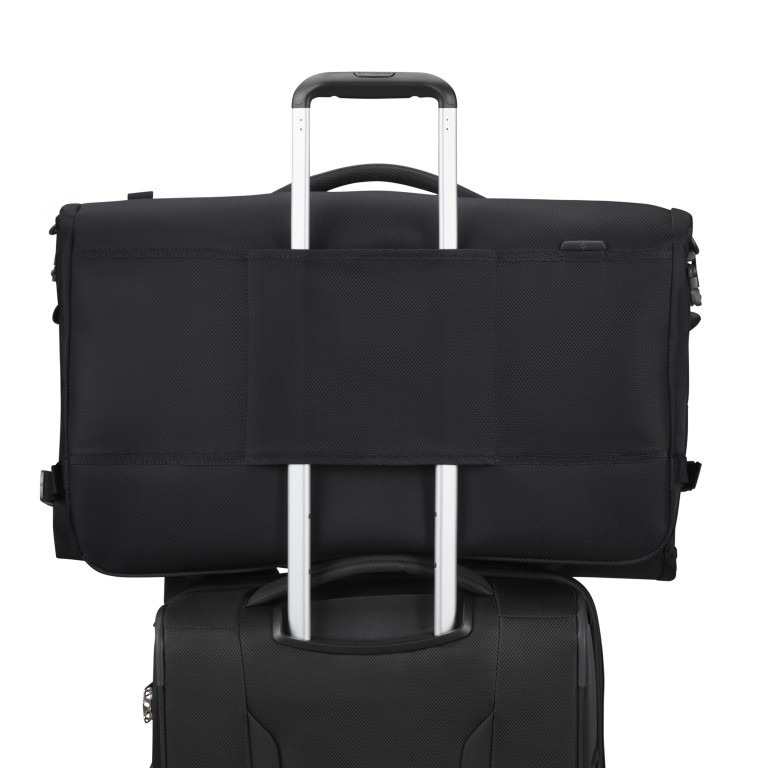 Kleidersack Respark Garment Bag Tri Fold Ozone Black, Farbe: schwarz, Marke: Samsonite, EAN: 5400520165541, Abmessungen in cm: 57x36x17, Bild 6 von 10