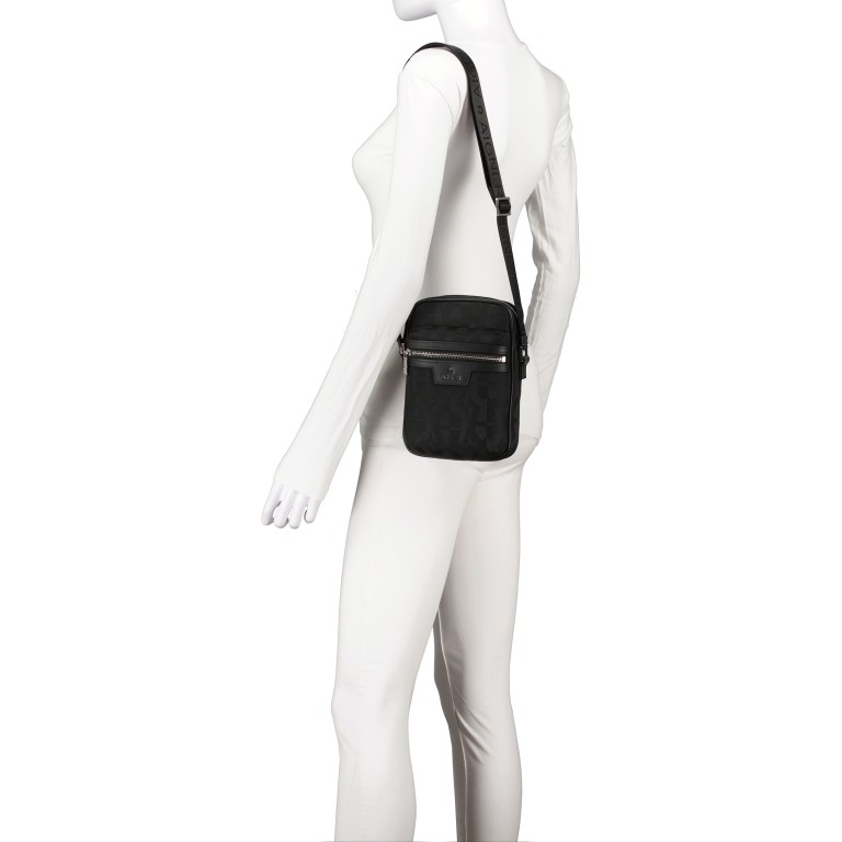 Umhängetasche Alessandro XS Black, Farbe: schwarz, Marke: AIGNER, EAN: 4055539548550, Abmessungen in cm: 15.5x22.5x7.5, Bild 3 von 5
