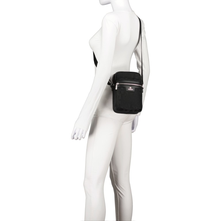 Umhängetasche Alessandro XS Black, Farbe: schwarz, Marke: AIGNER, EAN: 4055539548550, Abmessungen in cm: 15.5x22.5x7.5, Bild 4 von 5