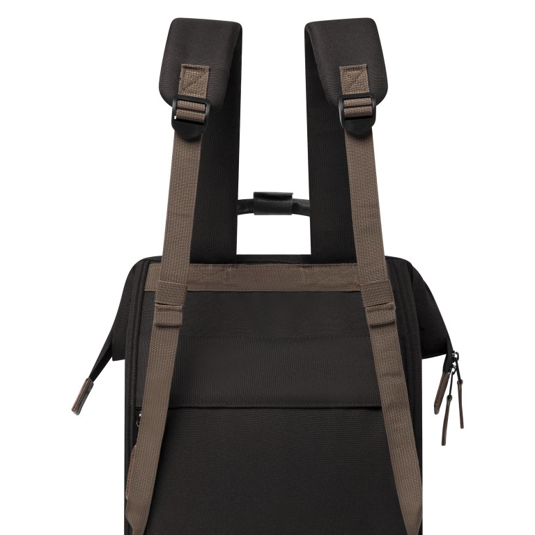 Rucksack Adventurer Medium Managuga mit zwei auswechselbaren Vortaschen Schwarz, Farbe: schwarz, Marke: Cabaia, EAN: 3701328390725, Abmessungen in cm: 27x41x16, Bild 9 von 10