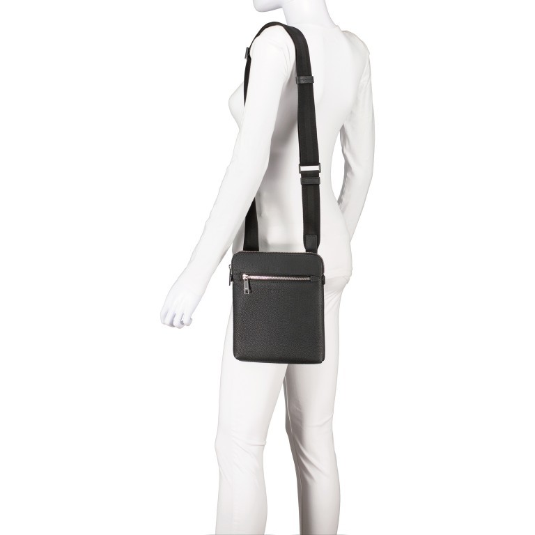 Umhängetasche Crosstown Crossbag S Medium Beige, Farbe: cognac, Marke: BOSS, EAN: 4063535022639, Abmessungen in cm: 19x24.5x2, Bild 4 von 6