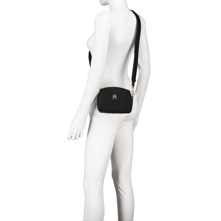 Umhängetasche Flow Crossover Bag Black, Farbe: schwarz, Marke: Tommy Hilfiger, EAN: 8720642658040, Abmessungen in cm: 15.5x11.5x8, Bild 4 von 6