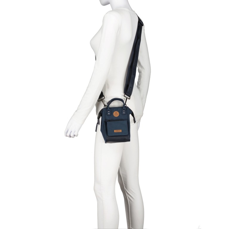 Umhängetasche Nano Bag, Farbe: schwarz, blau/petrol, cognac, beige, Marke: Cabaia, Abmessungen in cm: 12x19x8.5, Bild 6 von 8