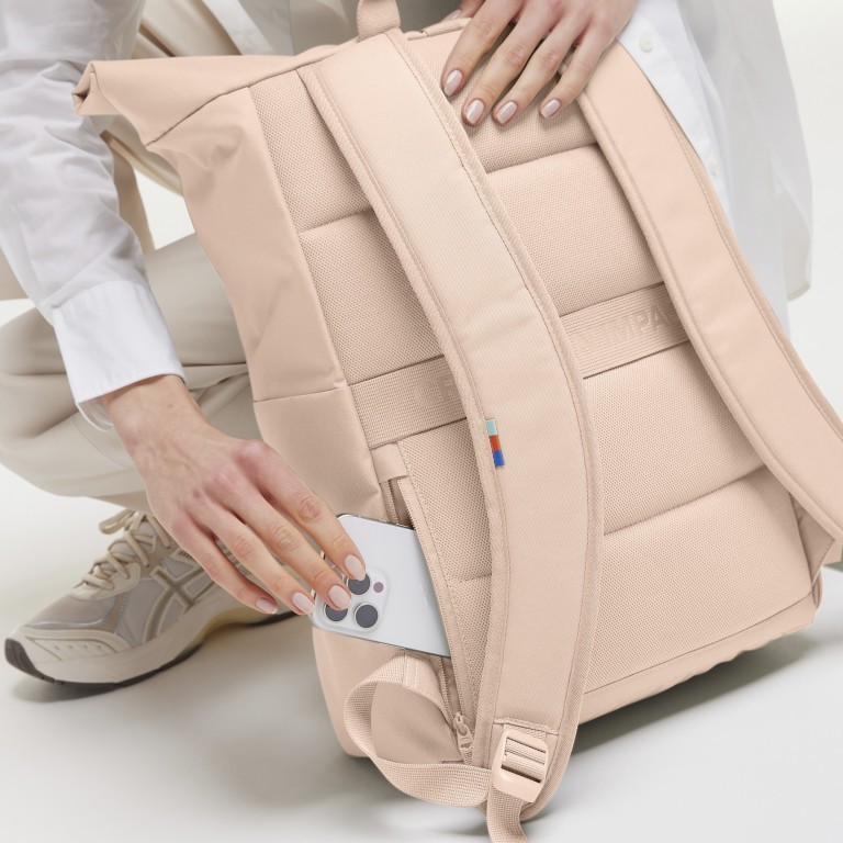Rucksack Rolltop Easy Monochrome Pearl, Farbe: beige, Marke: Got Bag, EAN: 4262457052179, Abmessungen in cm: 30x42x15, Bild 9 von 10