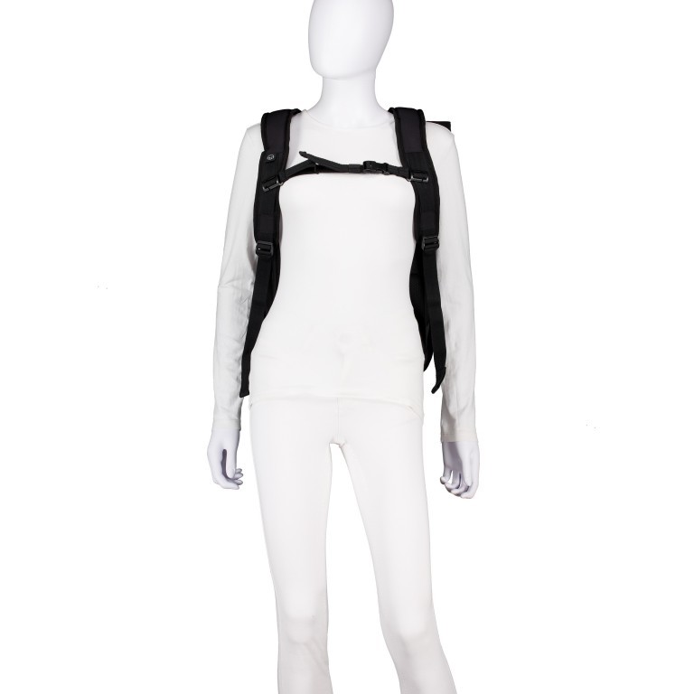 Rucksack Eco Series Kyle erweiterbar Black, Farbe: schwarz, Marke: Johnny Urban, EAN: 4260759424281, Abmessungen in cm: 31x45x14, Bild 9 von 17