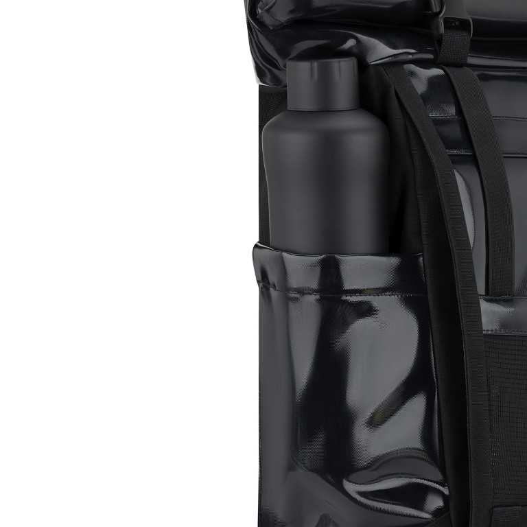 Rucksack Ashton mit Rolltop Black, Farbe: schwarz, Marke: Johnny Urban, EAN: 4260759424090, Abmessungen in cm: 30x46x18, Bild 14 von 16
