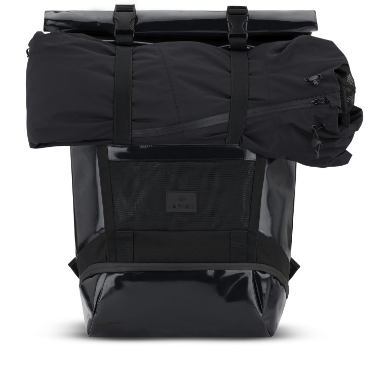 Rucksack Ashton mit Rolltop Black, Farbe: schwarz, Marke: Johnny Urban, EAN: 4260759424090, Abmessungen in cm: 30x46x18, Bild 11 von 16