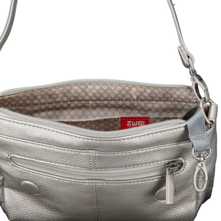 Umhängetasche Mademoiselle M40 Silver, Farbe: metallic, Marke: Zwei, EAN: 4250257937116, Abmessungen in cm: 28x15x9, Bild 8 von 8