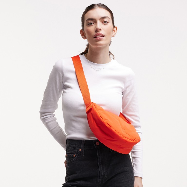 Beuteltasche Cloud Moon Bag Small Monochrome Hot Coral, Farbe: orange, Marke: Got Bag, EAN: 4262457051844, Abmessungen in cm: 32x18x11, Bild 5 von 9