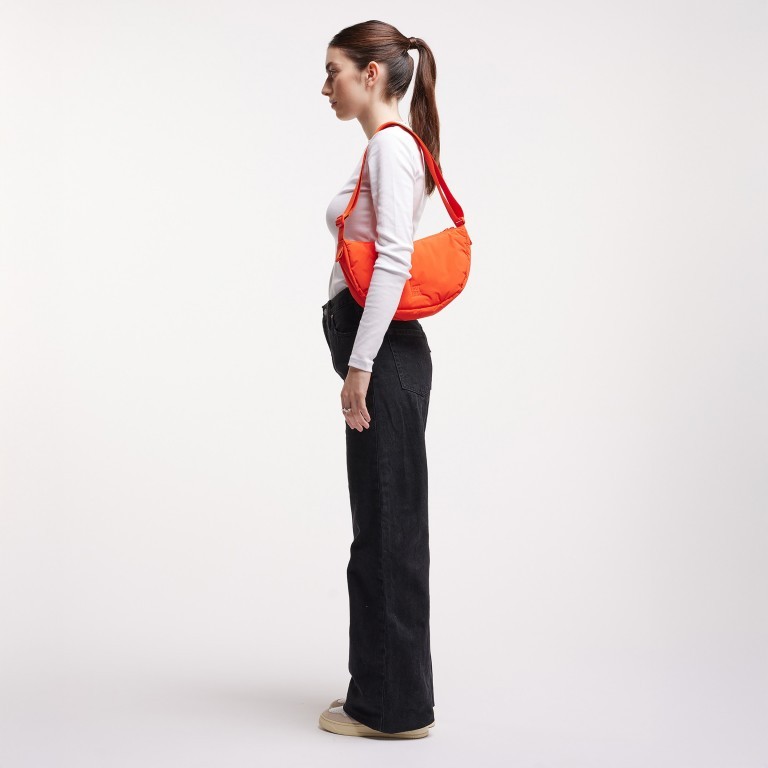 Beuteltasche Cloud Moon Bag Small Monochrome Hot Coral, Farbe: orange, Marke: Got Bag, EAN: 4262457051844, Abmessungen in cm: 32x18x11, Bild 4 von 9
