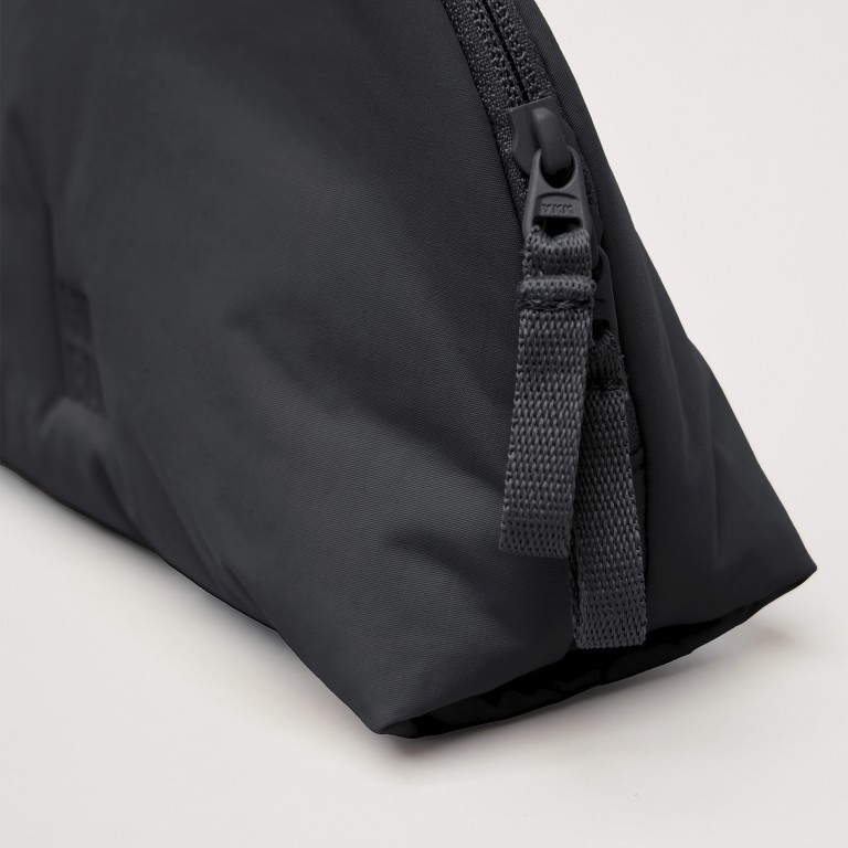 Kosmetik- / Utensilientasche Cloud Pocket Bag Monochrome Black, Farbe: schwarz, Marke: Got Bag, EAN: 4262457051875, Abmessungen in cm: 23x17x10, Bild 8 von 9