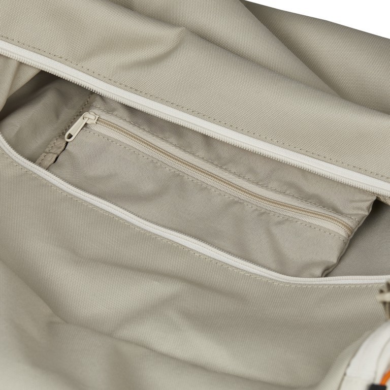 Sporttasche 2025 Sneaker Style auch als Rucksack nutzbar Crossed Sand, Farbe: beige, Marke: Satch, EAN: 4057081204090, Abmessungen in cm: 45x25x25, Bild 3 von 4