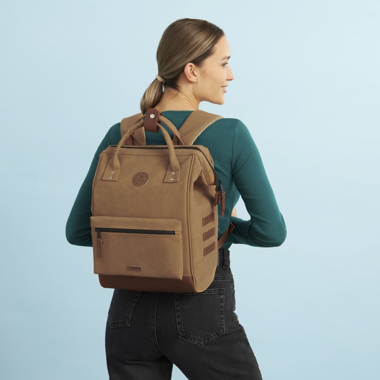 Rucksack Adventurer Medium Moscow mit zwei auswechselbaren Vortaschen Camel, Farbe: cognac, Marke: Cabaia, EAN: 3701328351306, Abmessungen in cm: 27x41x16, Bild 7 von 10