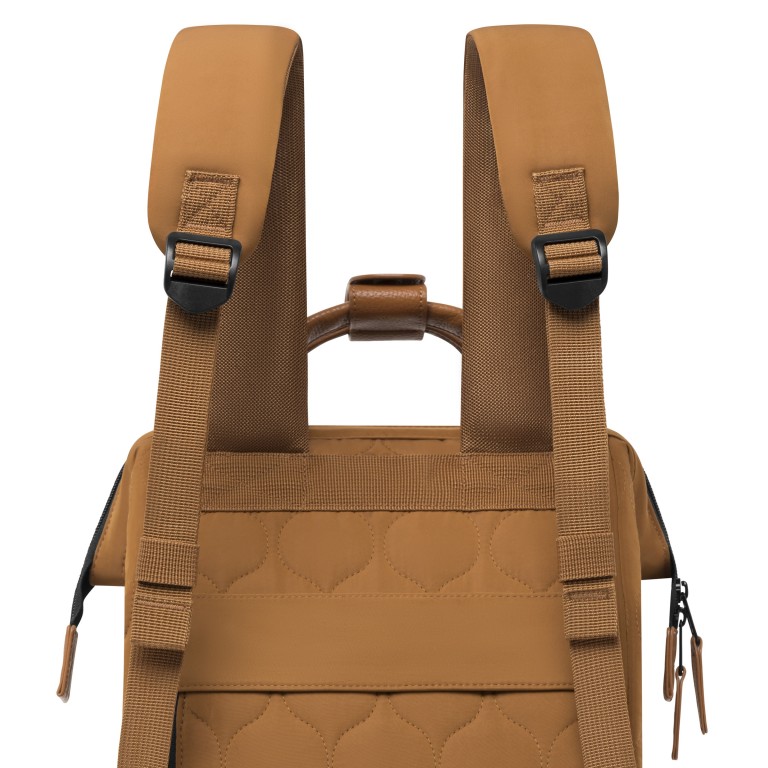 Rucksack Adventurer Small Metz mit zwei auswechselbaren Vortaschen Hellbraun, Farbe: braun, Marke: Cabaia, EAN: 3667022017880, Abmessungen in cm: 23x32x13, Bild 11 von 12