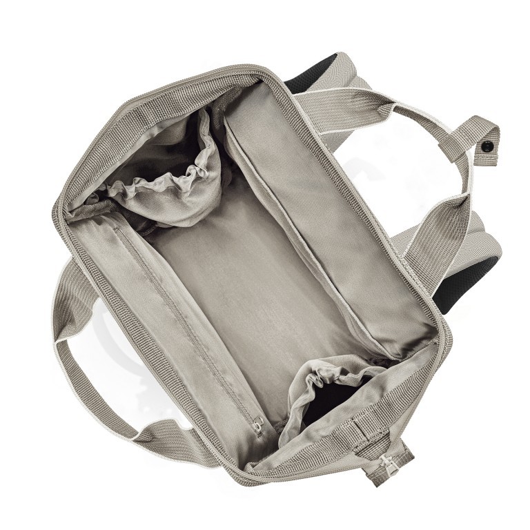 Rucksack Allrounder R Heringbone Sand, Farbe: beige, Marke: Reisenthel, EAN: 4012013737039, Abmessungen in cm: 31x39x17, Bild 3 von 4