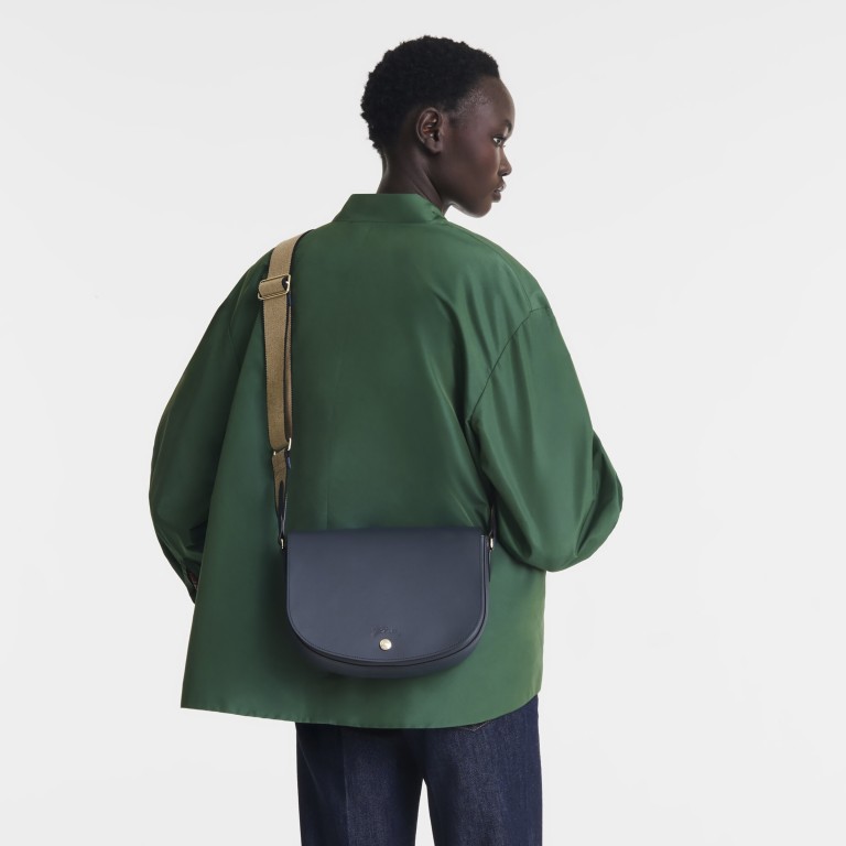 Umhängetasche Epure M Marine, Farbe: blau/petrol, Marke: Longchamp, EAN: 3597922795574, Abmessungen in cm: 25x19x6, Bild 2 von 3