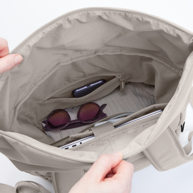 Rucksack Rolltop Easy Monochrome Clam, Farbe: beige, Marke: Got Bag, EAN: 4262457054272, Abmessungen in cm: 30x42x15, Bild 8 von 10