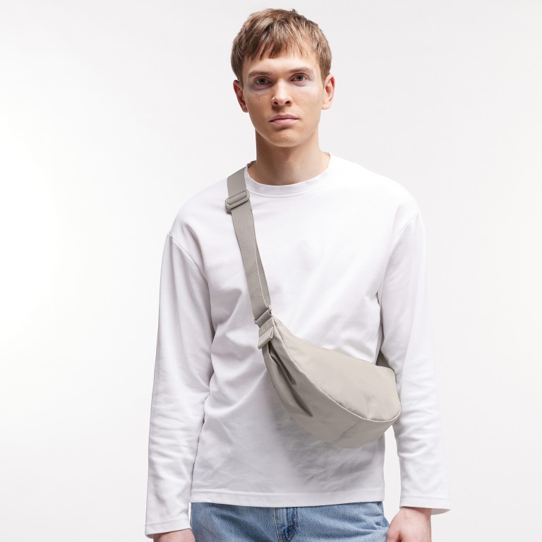 Umhängetasche Moon Bag Small Monochrome Clam, Farbe: beige, Marke: Got Bag, EAN: 4262457054289, Abmessungen in cm: 32x18x9, Bild 5 von 7