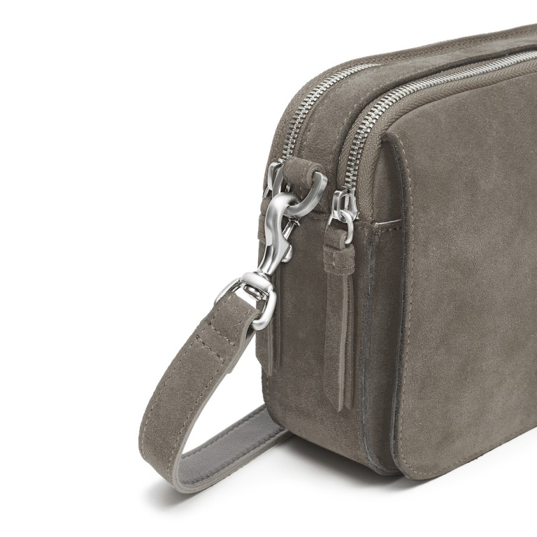 Umhängetasche Essential Emily Cozy Dimgrey, Farbe: grau, Marke: Les Visionnaires, EAN: 4262499033624, Abmessungen in cm: 23x16.5x6.5, Bild 6 von 6