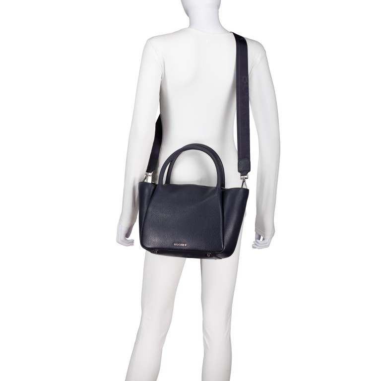 Handtasche Wallis Raja MHZ Dark Navy, Farbe: blau/petrol, Marke: Bogner, EAN: 4048835275305, Abmessungen in cm: 26x22.5x10.7, Bild 6 von 8