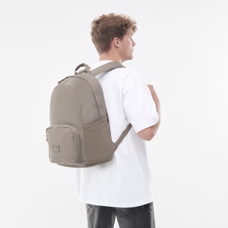 Rucksack Eco Series Mo Desert Grey, Farbe: taupe/khaki, Marke: Johnny Urban, EAN: 4260759427886, Abmessungen in cm: 29x45x17, Bild 6 von 10