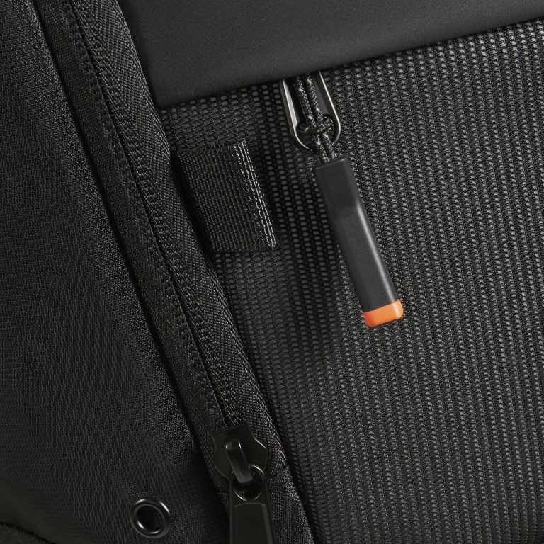 Rucksack Pacepro Laptop Backpack 17.3 Zoll erweiterbar Flash Black, Farbe: schwarz, Marke: American Tourister, EAN: 5400520357434, Abmessungen in cm: 33x53x23.5, Bild 12 von 13