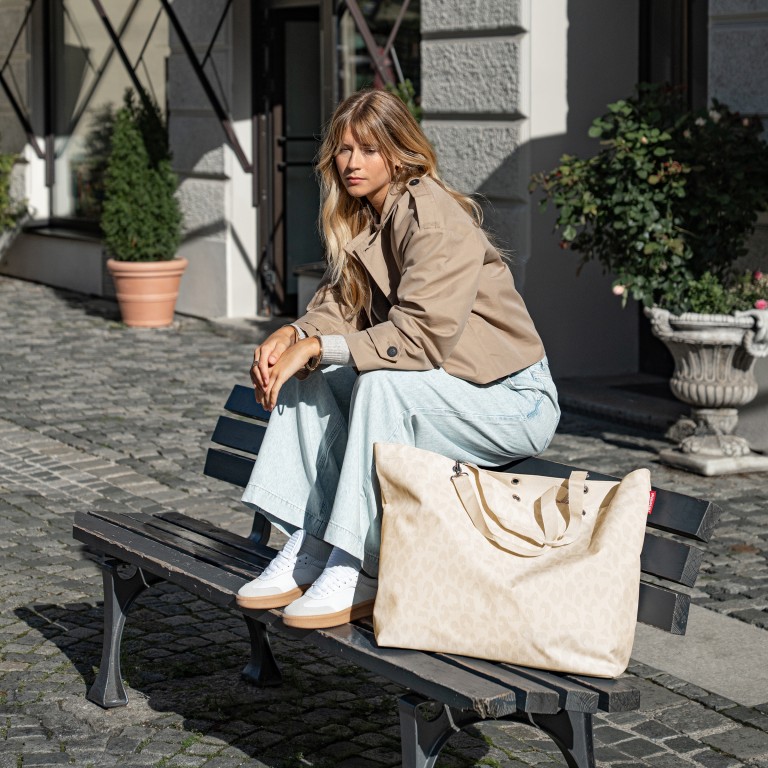 Shopper XL Leo Vanilla, Farbe: beige, Marke: Reisenthel, EAN: 4012013747281, Abmessungen in cm: 68x45.5x20, Bild 4 von 7