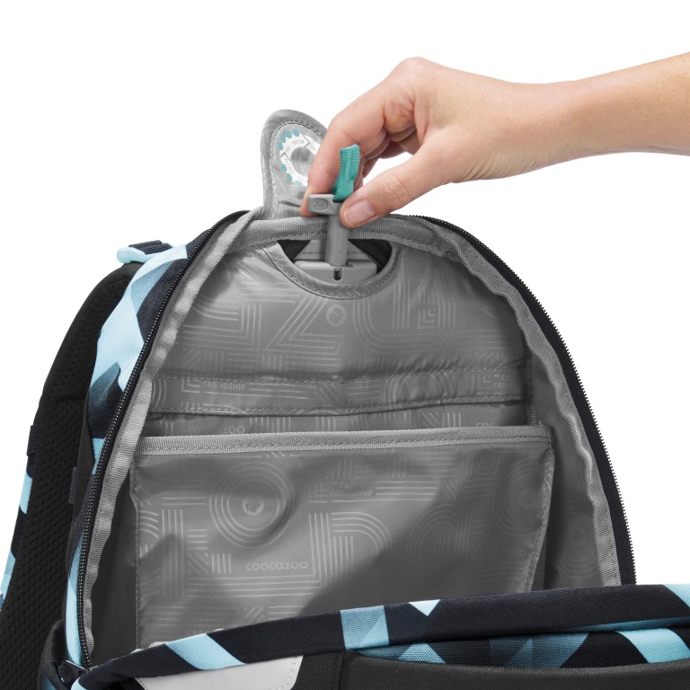 Rucksack Mate Modell 2026 30 Liter Laser Lights, Farbe: grün/oliv, Marke: Coocazoo, EAN: 4047443541055, Abmessungen in cm: 30x44x23, Bild 6 von 9