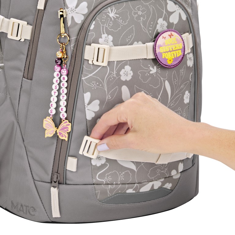 Rucksack Mate Modell 2026 30 Liter Vanilla Bloom, Farbe: grau, Marke: Coocazoo, EAN: 4047443544063, Abmessungen in cm: 30x44x23, Bild 8 von 9