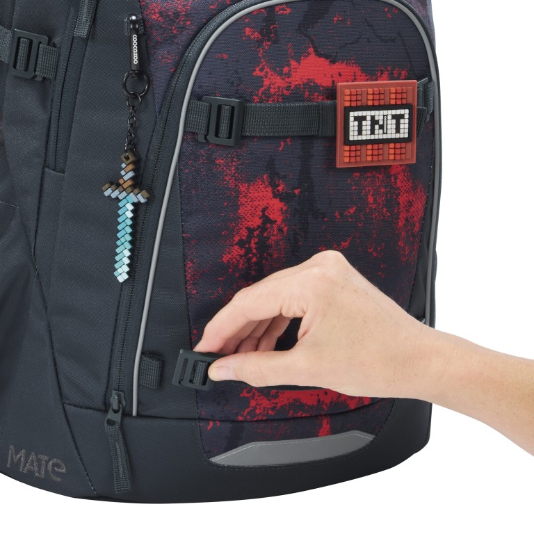 Rucksack Mate Modell 2026 30 Liter Broken Black, Farbe: rot/weinrot, Marke: Coocazoo, EAN: 4047443544162, Abmessungen in cm: 30x44x23, Bild 8 von 9