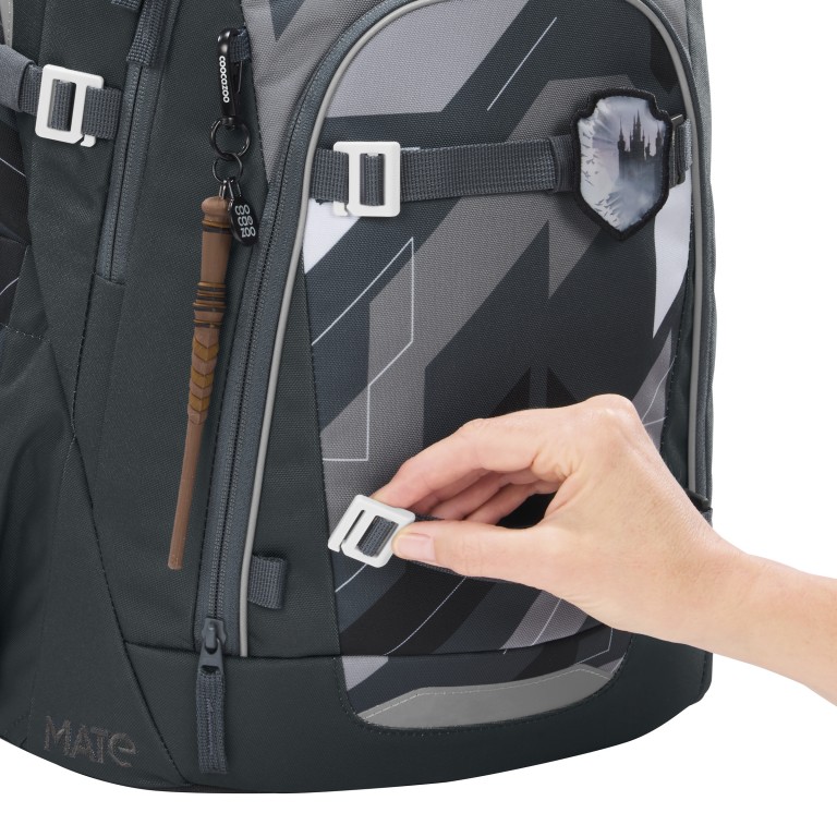 Rucksack Mate Modell 2026 30 Liter Dark Race, Farbe: anthrazit, Marke: Coocazoo, EAN: 4047443544155, Abmessungen in cm: 30x44x23, Bild 8 von 9