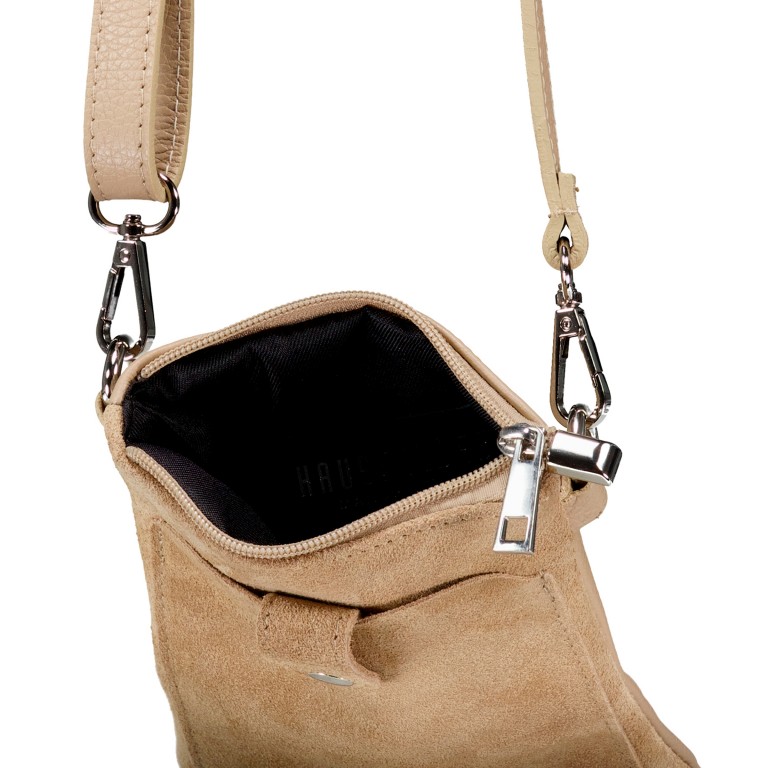 Umhängetasche / Handytasche Velours mit Silberfittings Beige, Farbe: beige, Marke: Hausfelder Manufaktur, Abmessungen in cm: 14x21x1.7, Bild 6 von 6