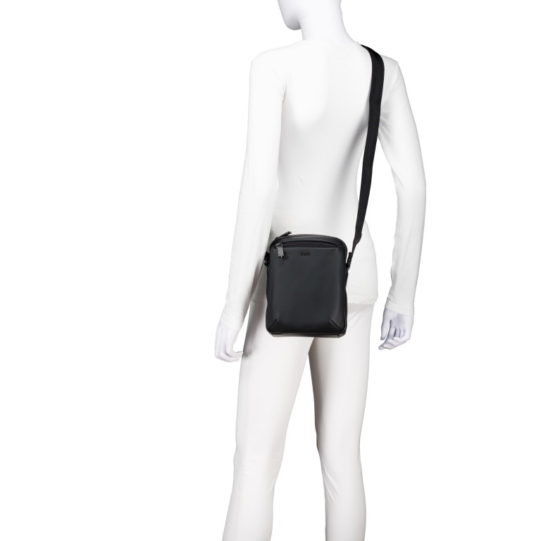 Umhängetasche Jace Zip Black, Farbe: schwarz, Marke: BOSS, EAN: 4063551380386, Abmessungen in cm: 17.5x20.5x8, Bild 5 von 6