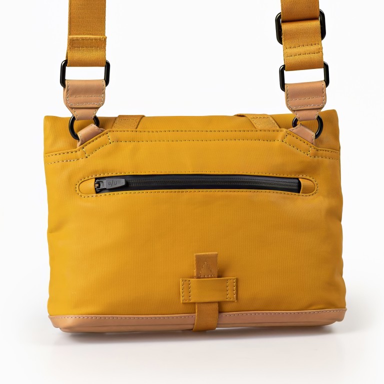 Umhängetasche Japan Yao mit Rolltop Amber, Farbe: gelb, Marke: Aunts & Uncles, EAN: 4255717218637, Abmessungen in cm: 25.5x19x19, Bild 3 von 9